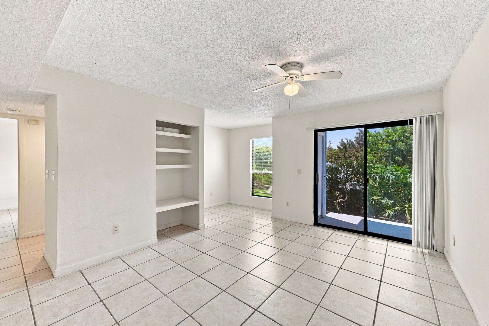 2Bd 2Ba Ground Floor Unit In The Harbor Club Condominiums In Palm Harbor – photo 4