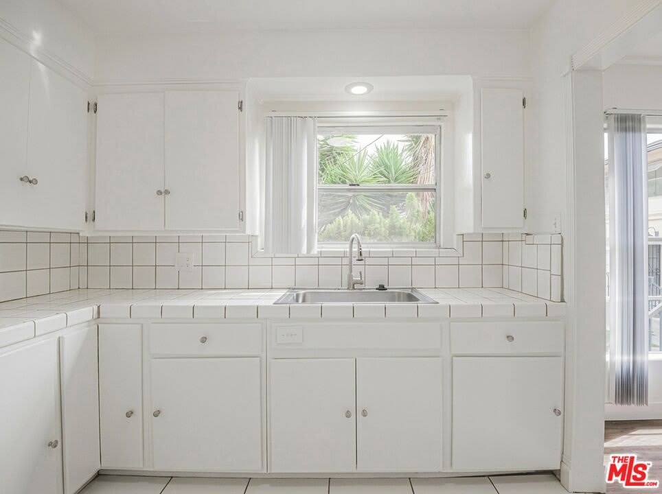 3370 W 83rd St – photo 4