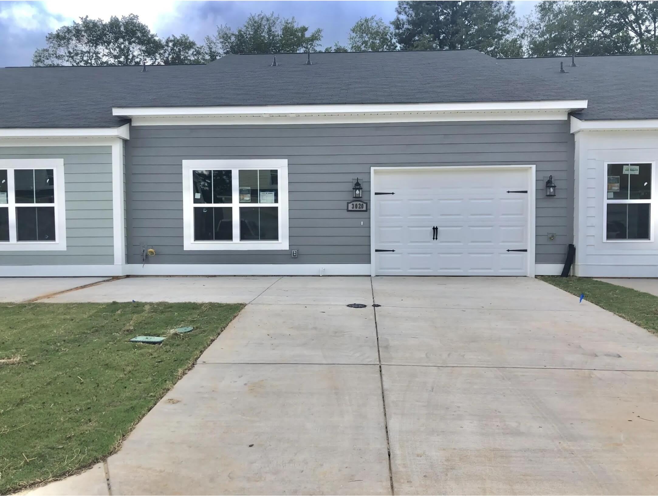 3020 Stanhope Drive – photo 2