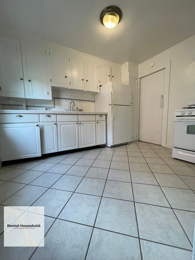 3656 Bedford St – photo 4