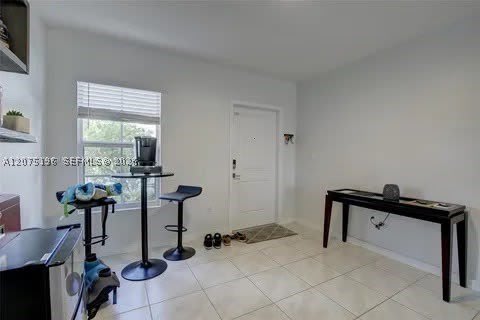565 NE 5th Pl – photo 4