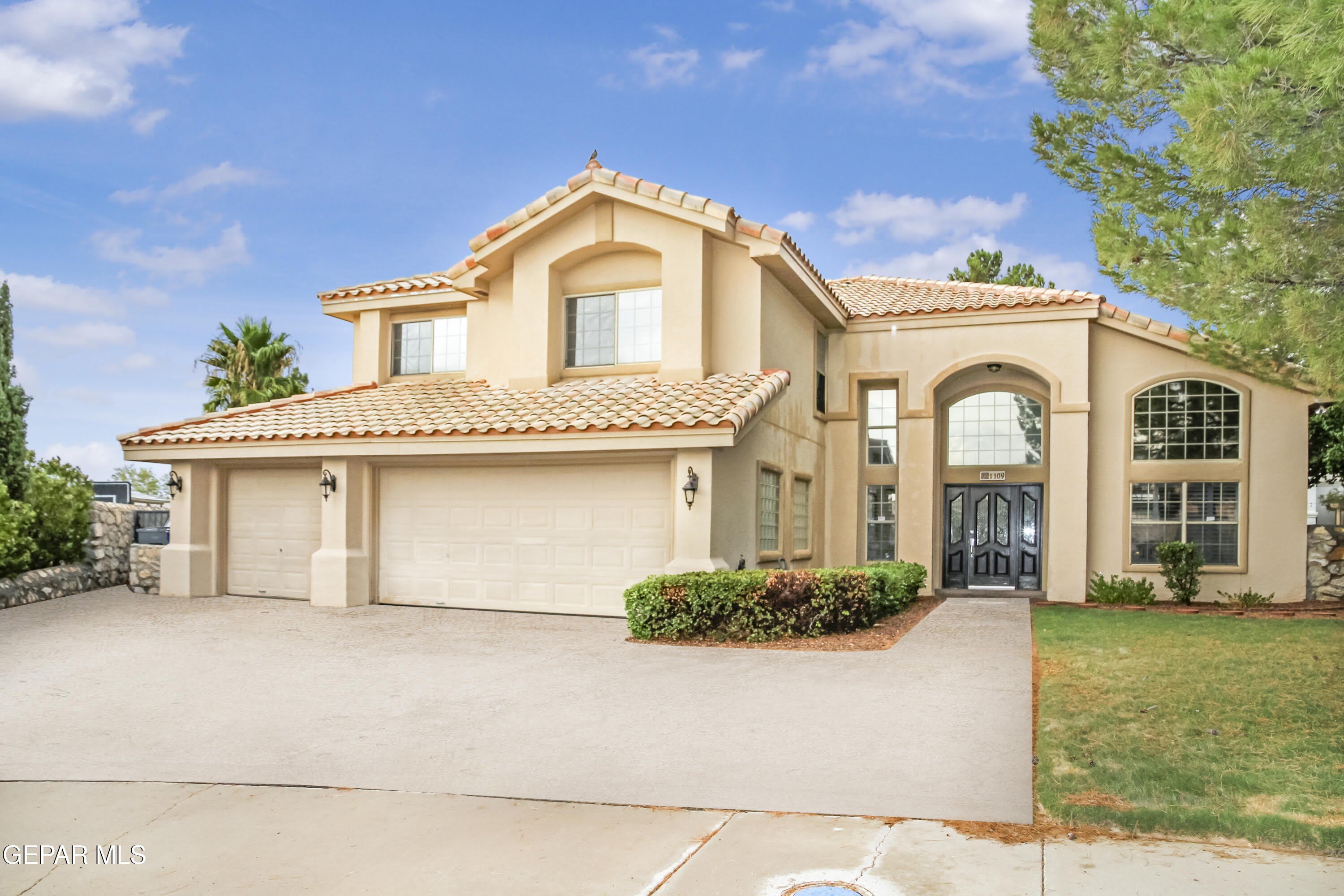 1109 NOBLE RIDGE Way – photo 2