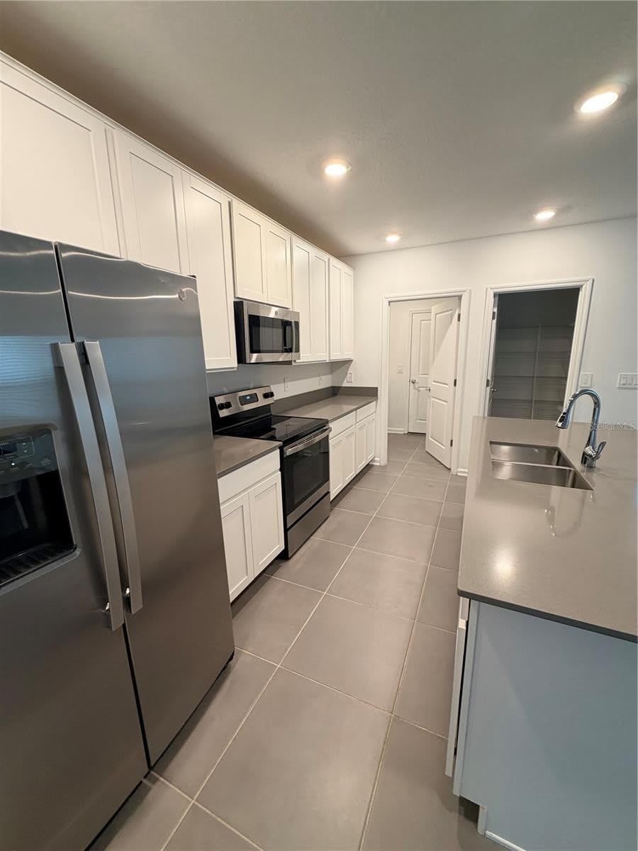926 JACKSON Avenue – photo 4