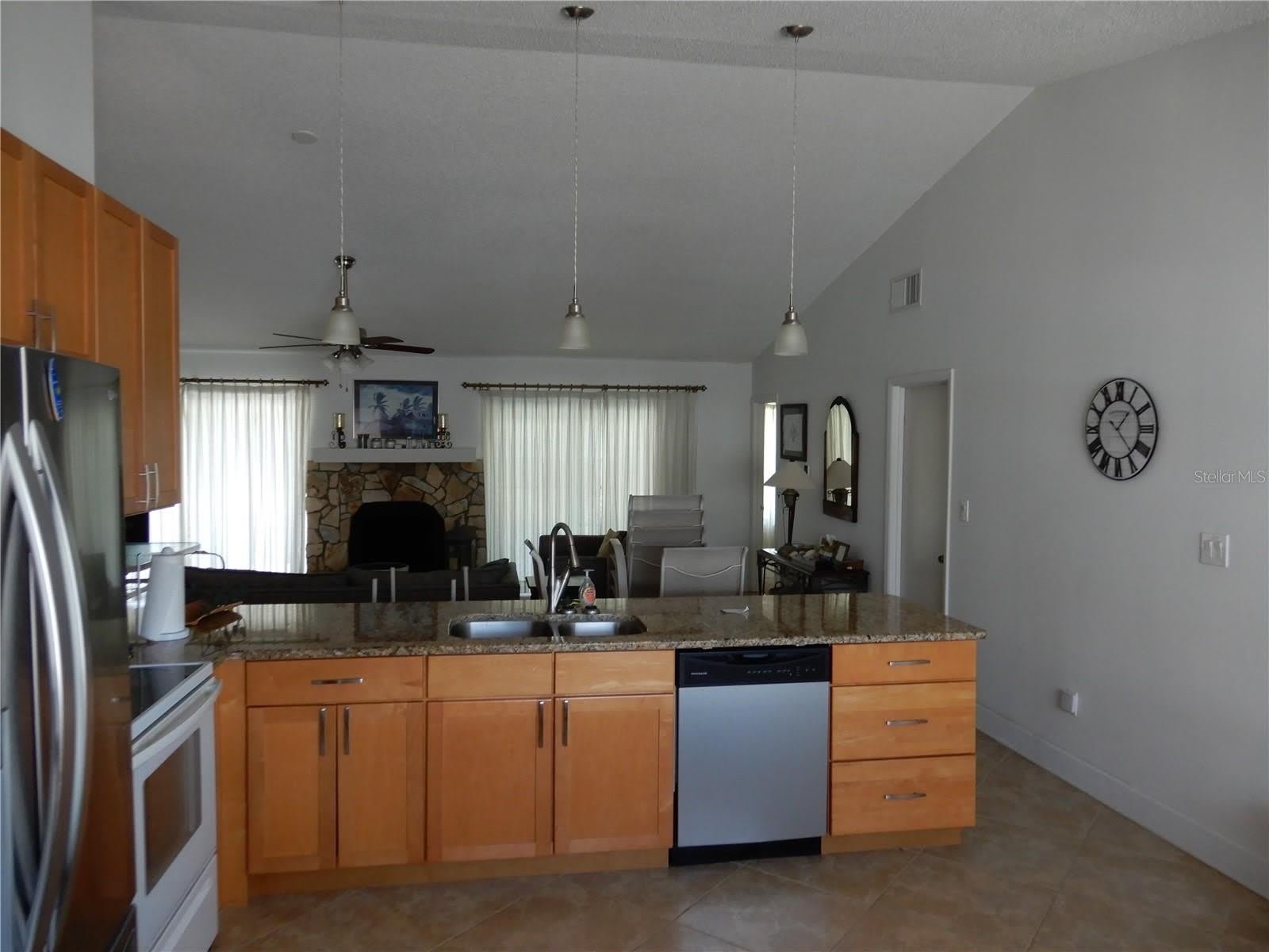 853 2ND Avenue S – photo 3
