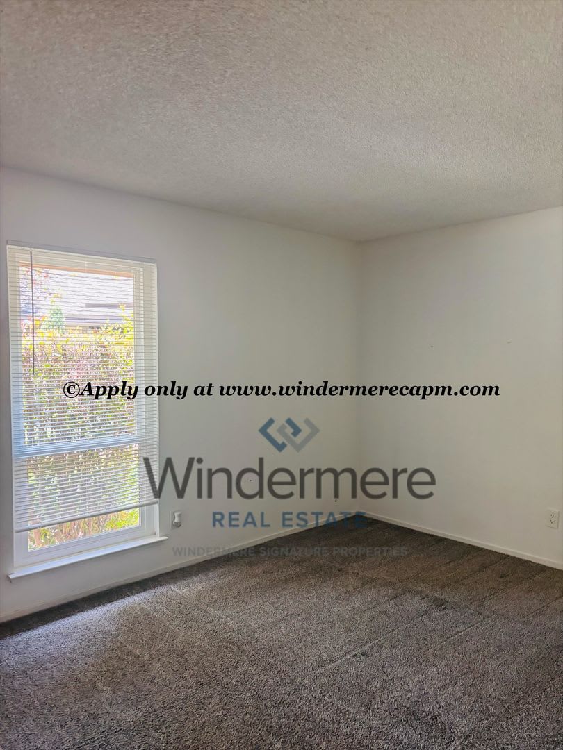 Charming 3 Bedroom Home In Prime West Sac Location – photo 2