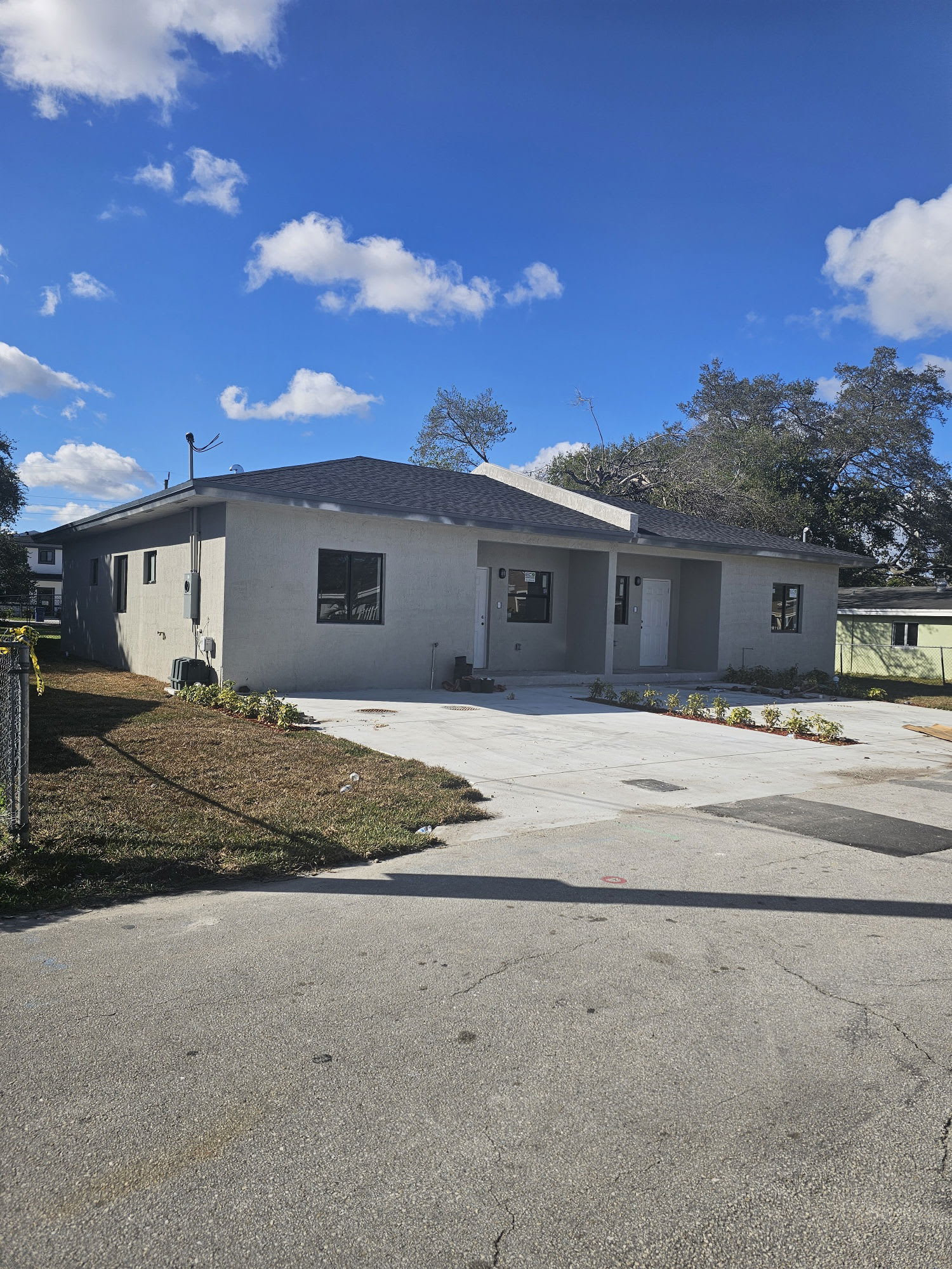 8048 Northwest 14Th Court – photo 1