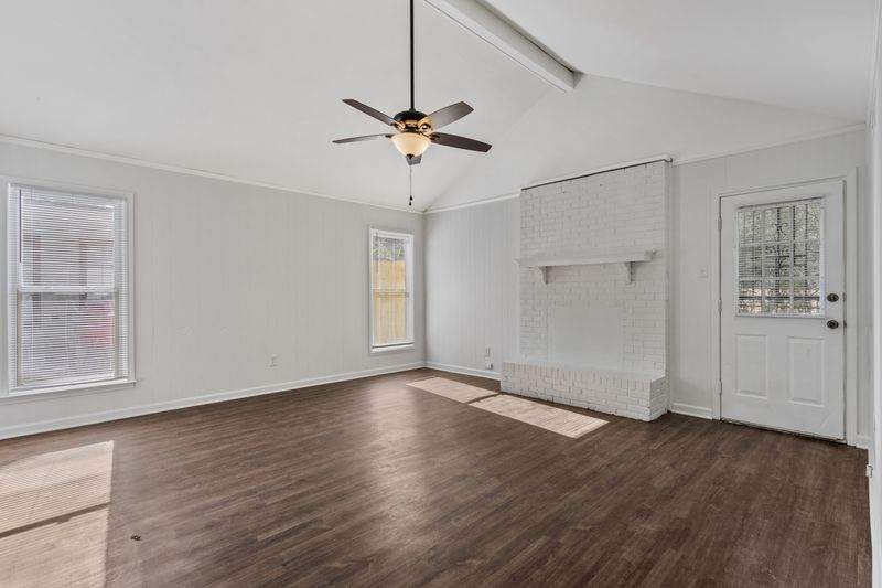 5697 Winter Tree Dr – photo 3