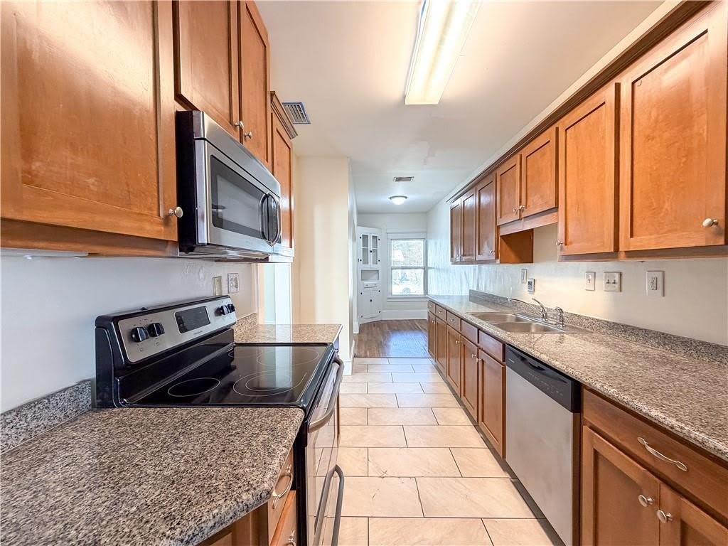 2161 Homewood Street – photo 4
