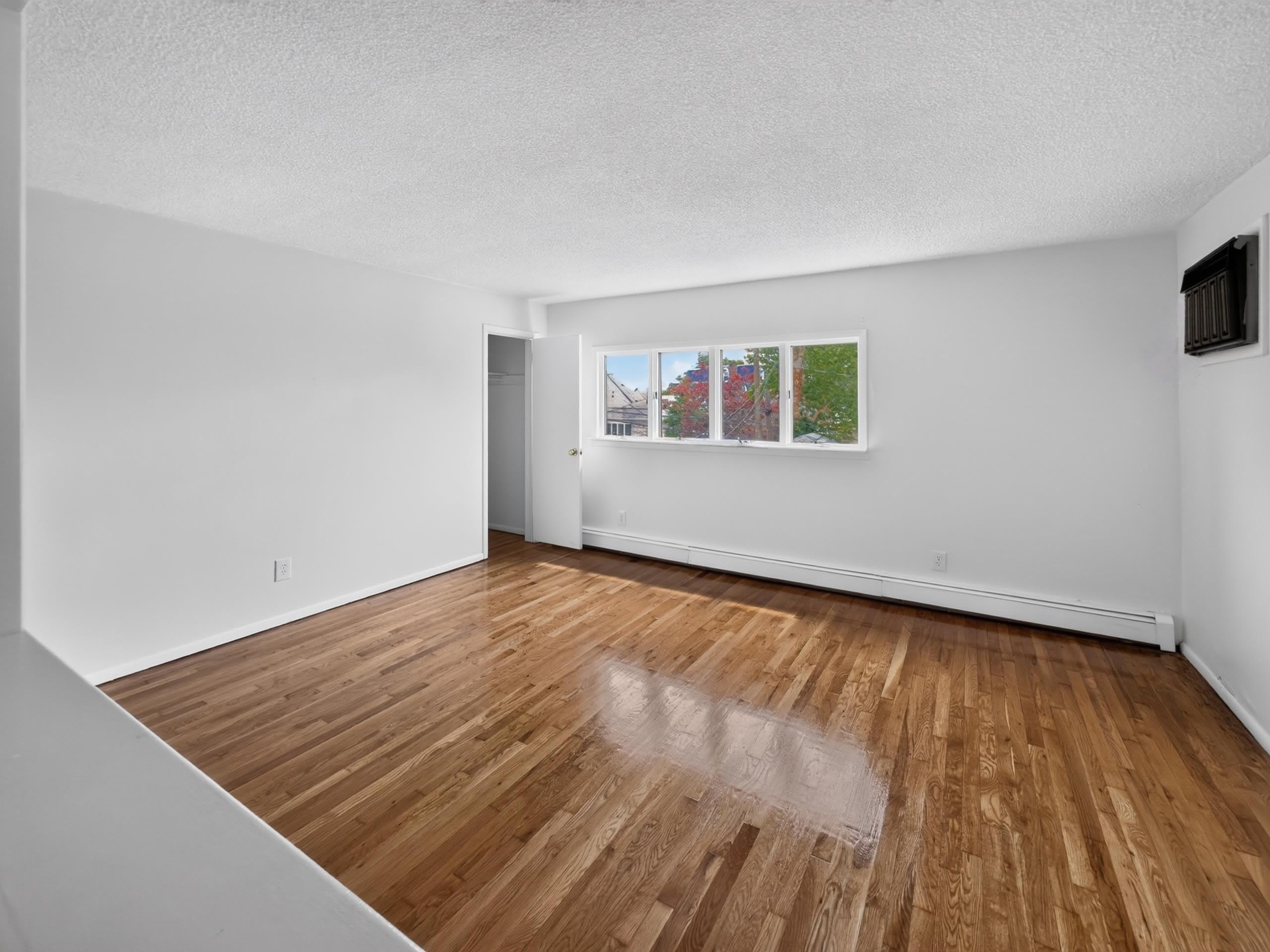 41 EDWARDS CT – photo 2