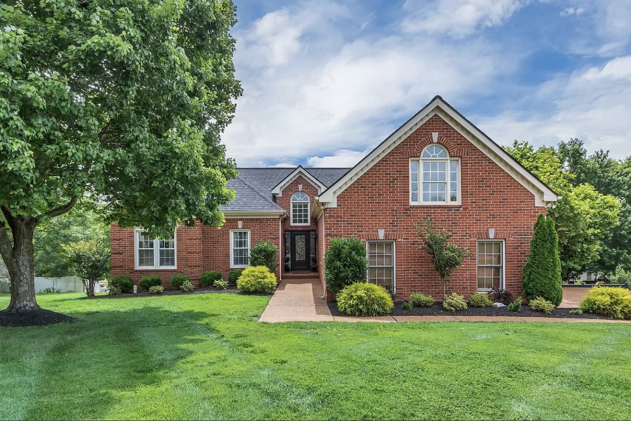 2779 Landcashire Court – photo 2