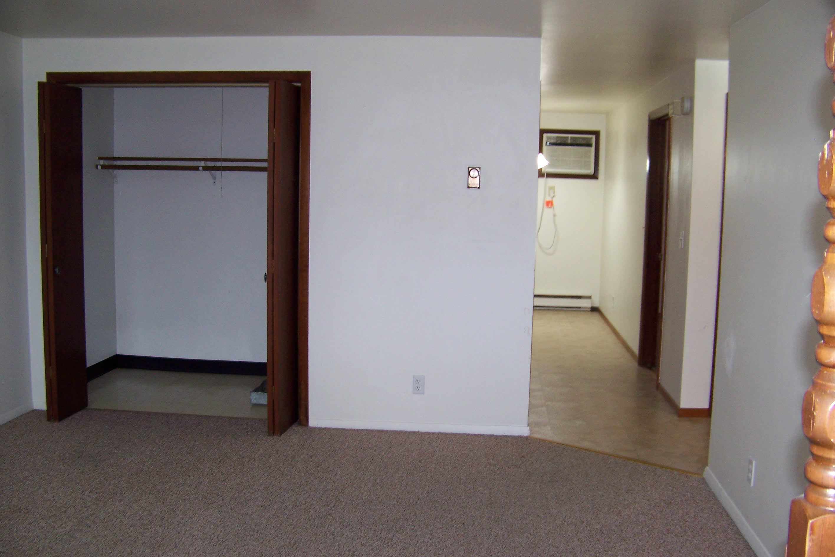 206 North Parkway Drive – photo 3