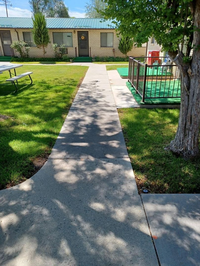 South Downey Apartments – photo 3