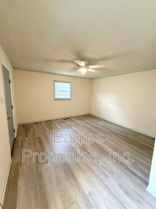 2803 Warrick Circle – photo 4