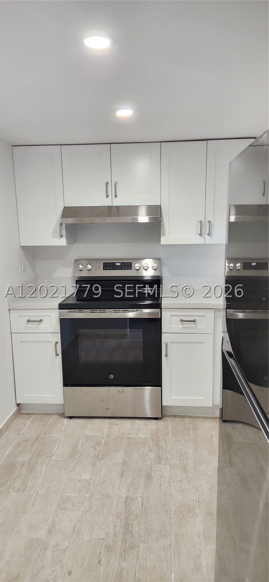 11800 SW 18th St – photo 3
