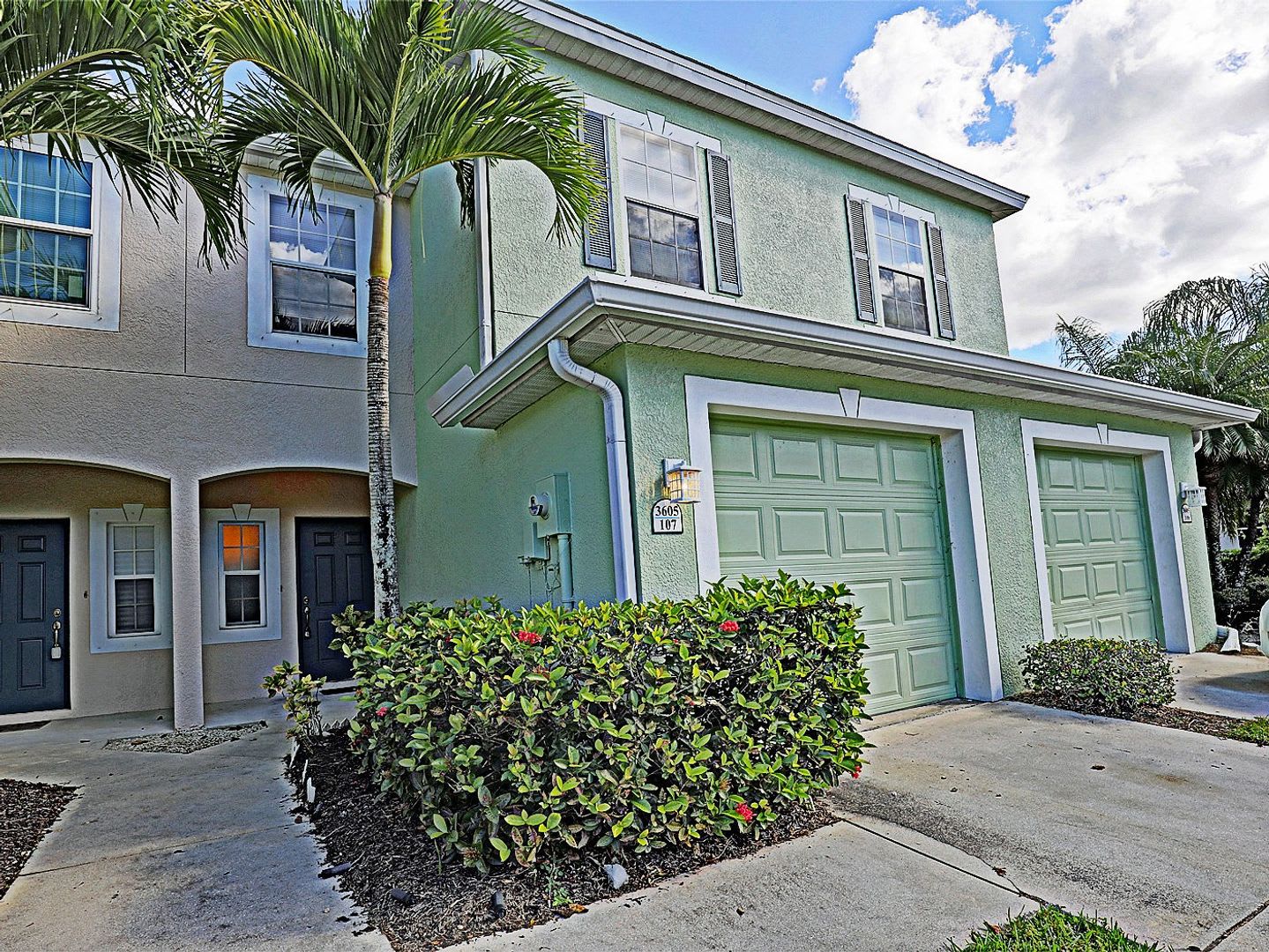 Forest Lake Townhomes 3605-107 – photo 1