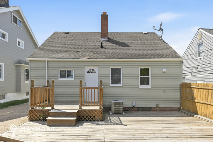 5167 Thomas Street – photo 3