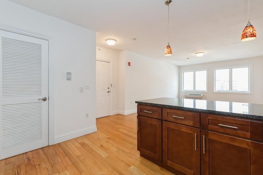 125 43RD ST – photo 3