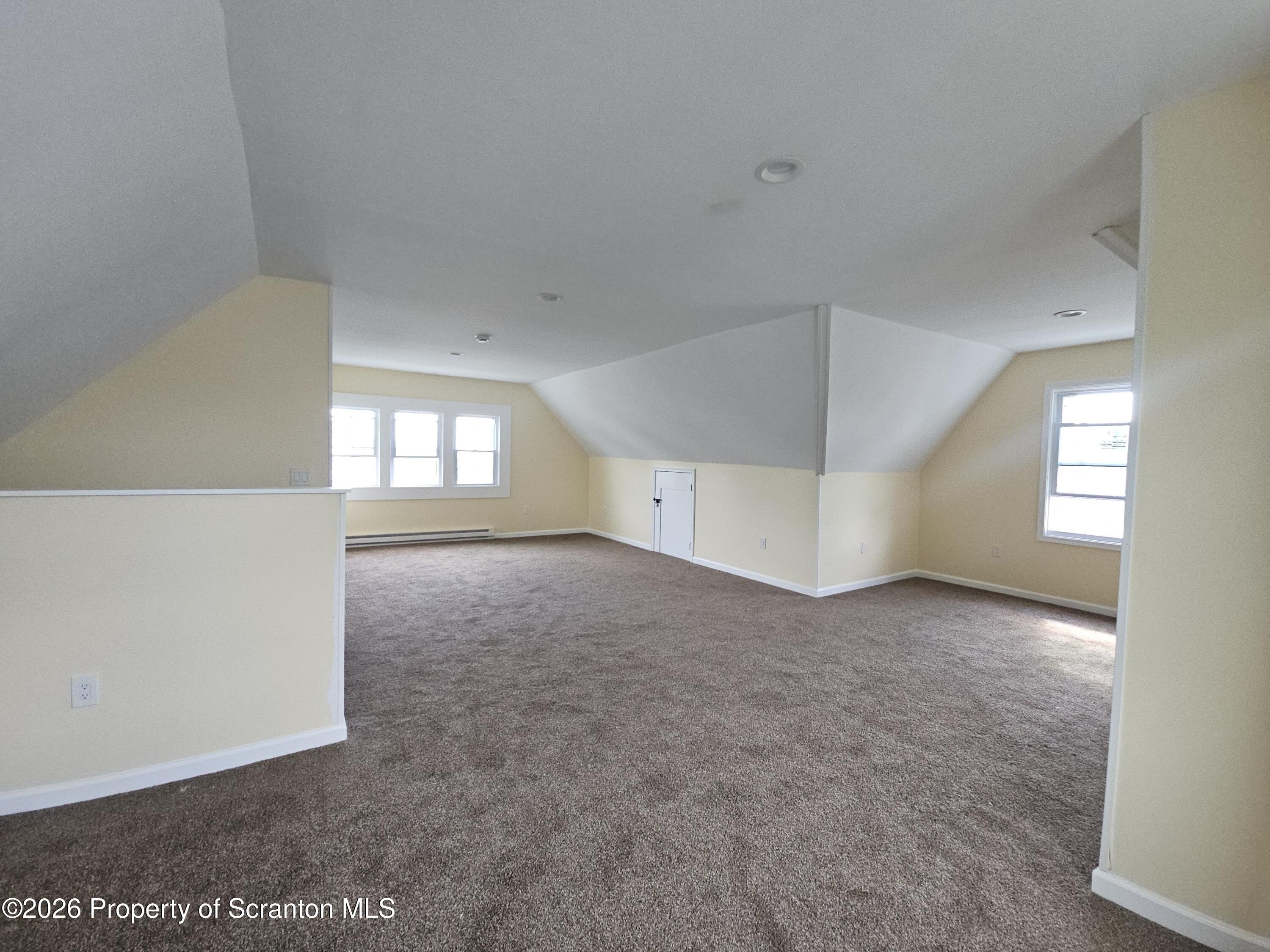1327 Oram Street – photo 2