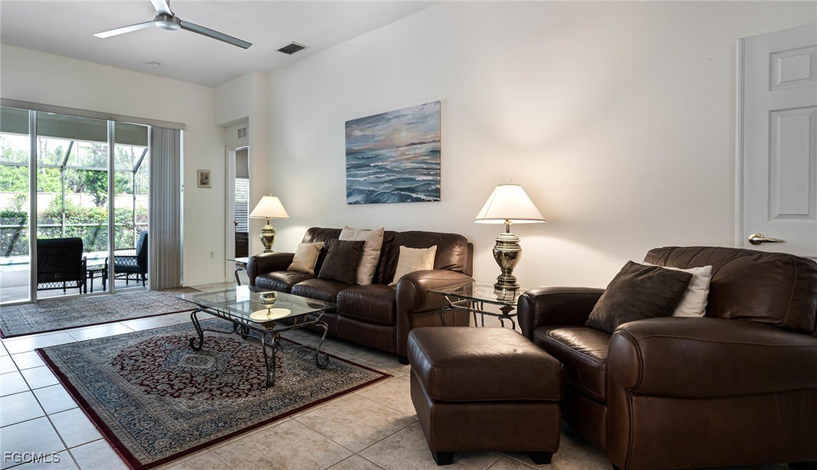 10082 Oakhurst Way – photo 4