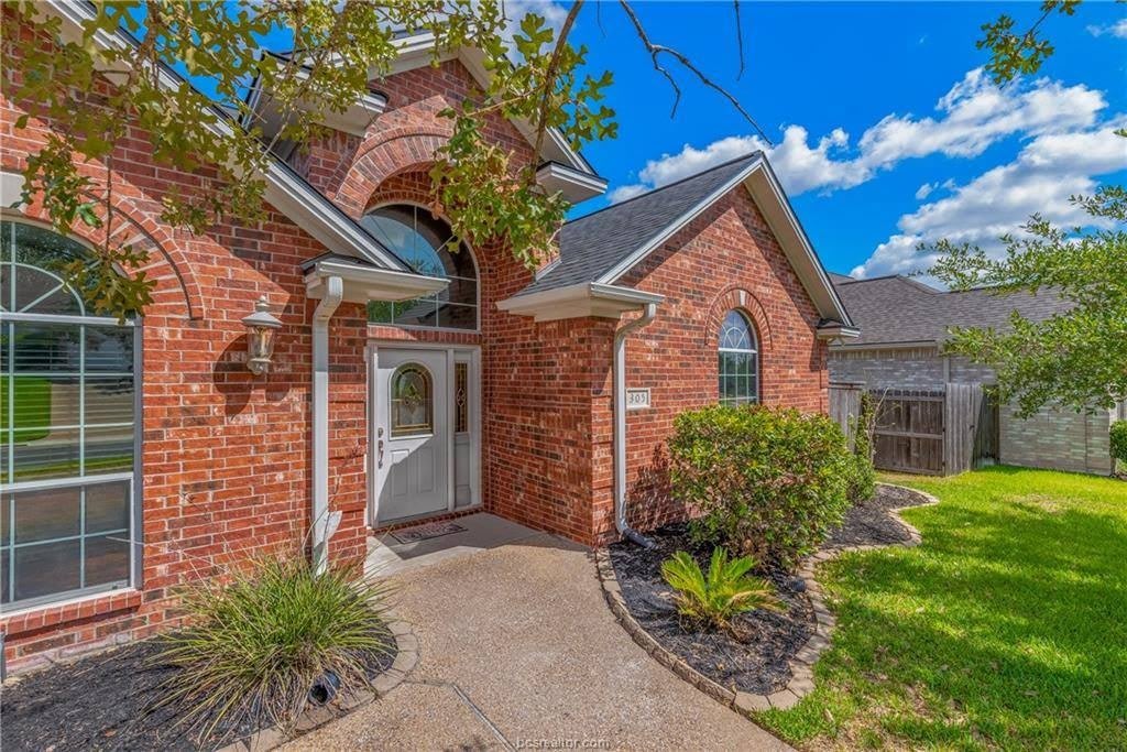 305 Stoney Hills Court – photo 3