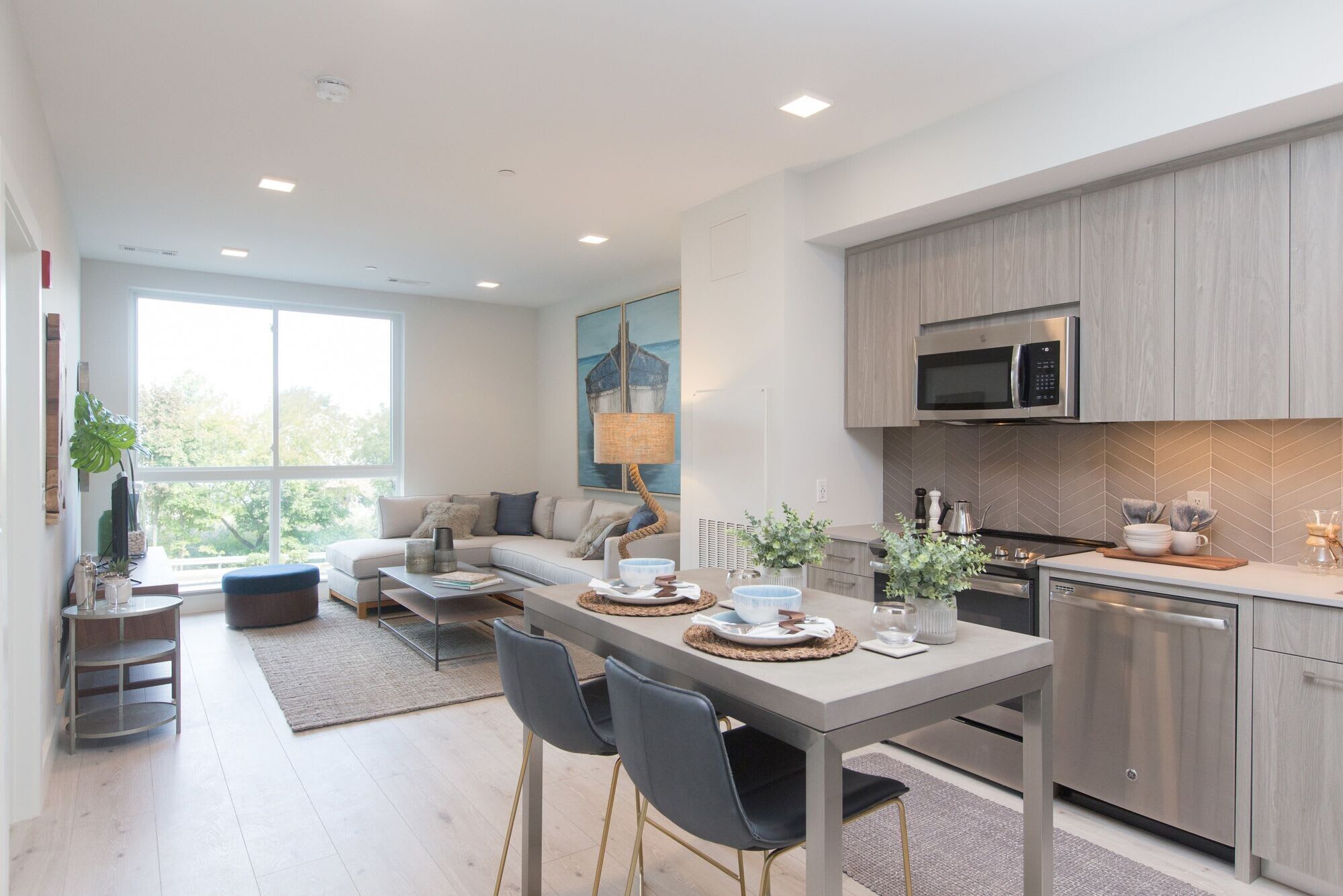 One Beachmont – photo 4