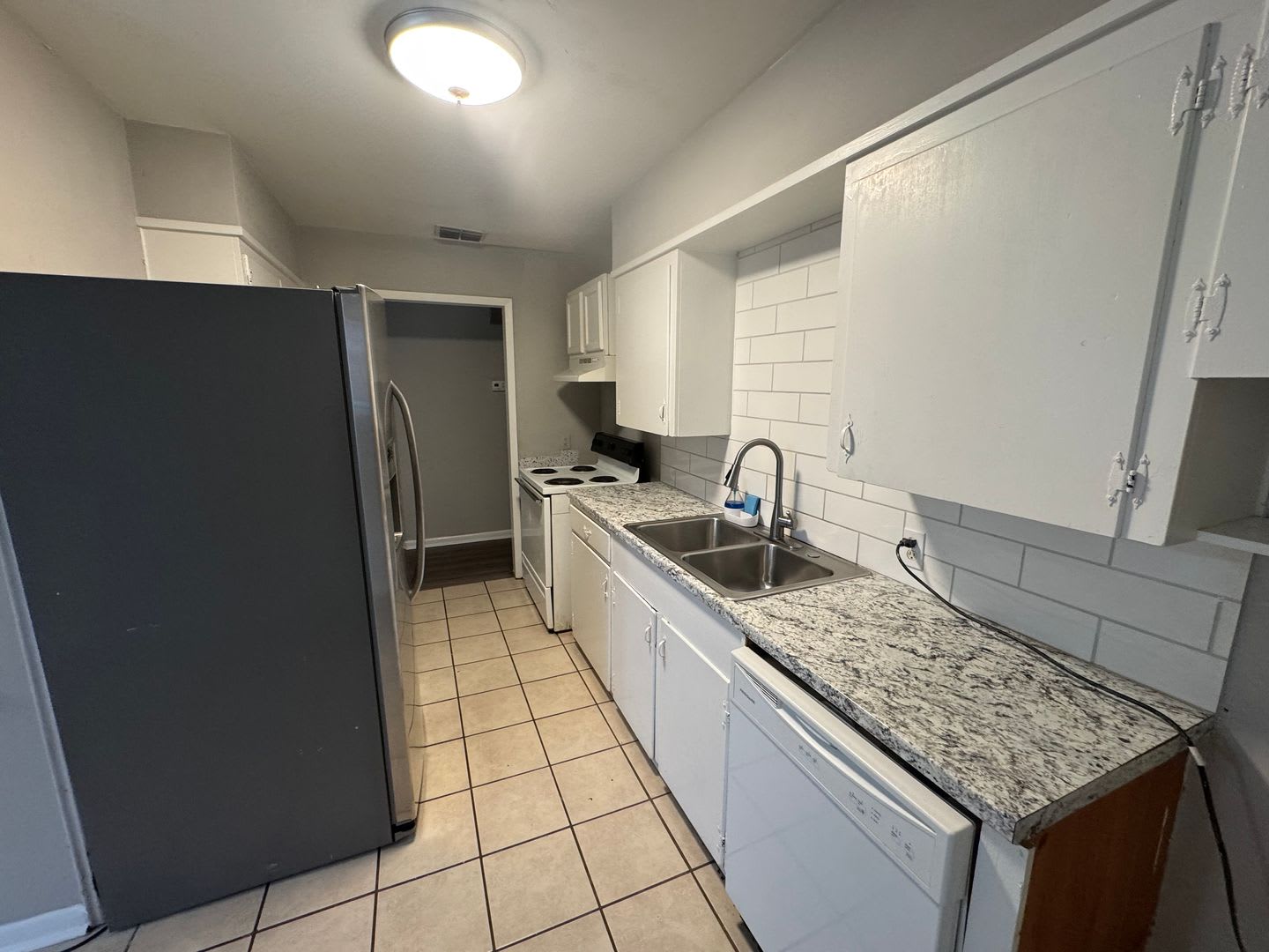 Cute 3 bedroom, 1 Bathroom in South Bossier – photo 5