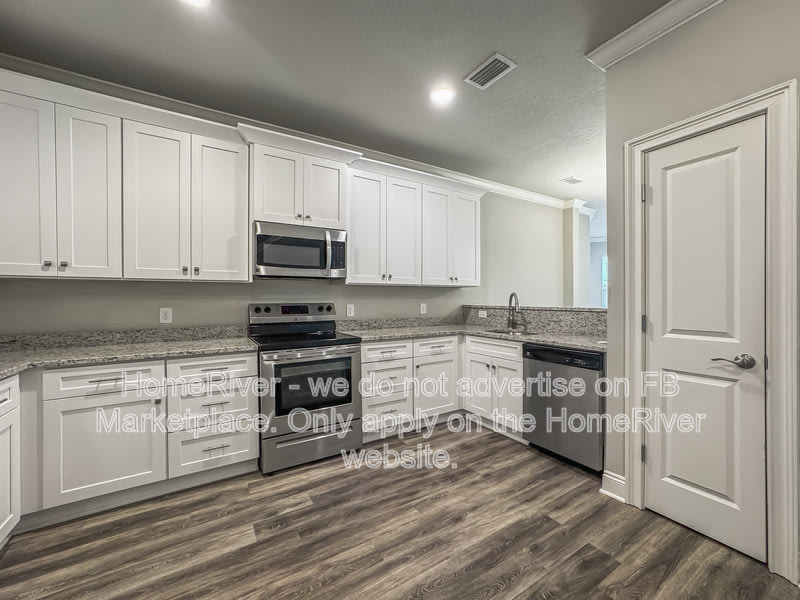 7297 Majestic Blvd – photo 1