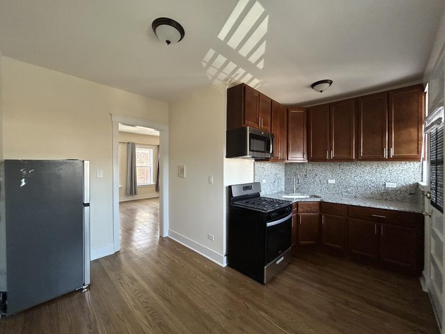 2659 N Spaulding – photo 1