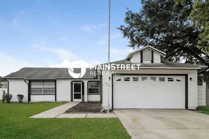 1523 Maplewood Circle – photo 1