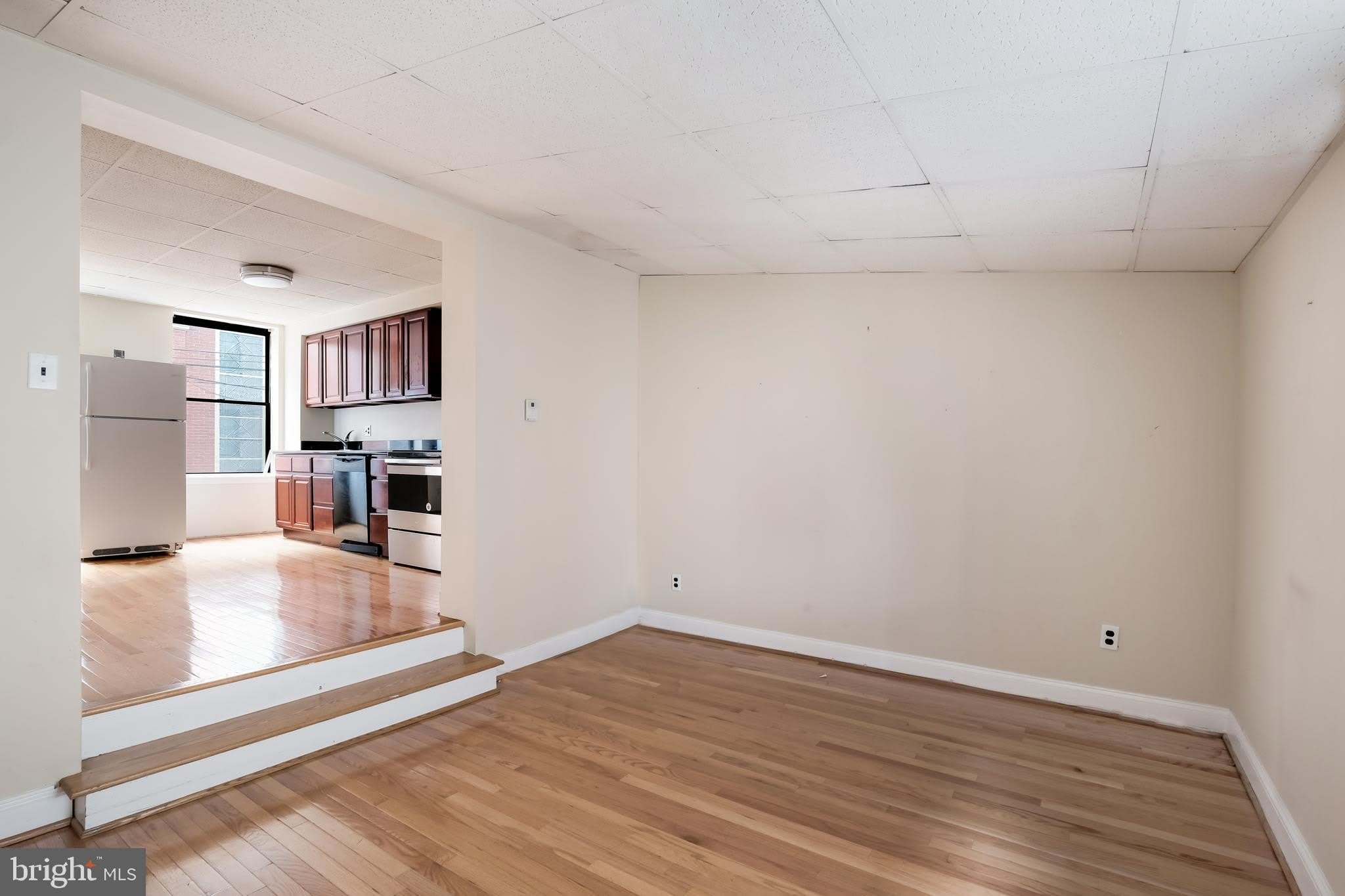 937 CHRISTIAN Street – photo 3