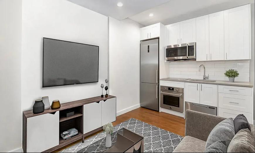 130 1st Avenue – photo 1