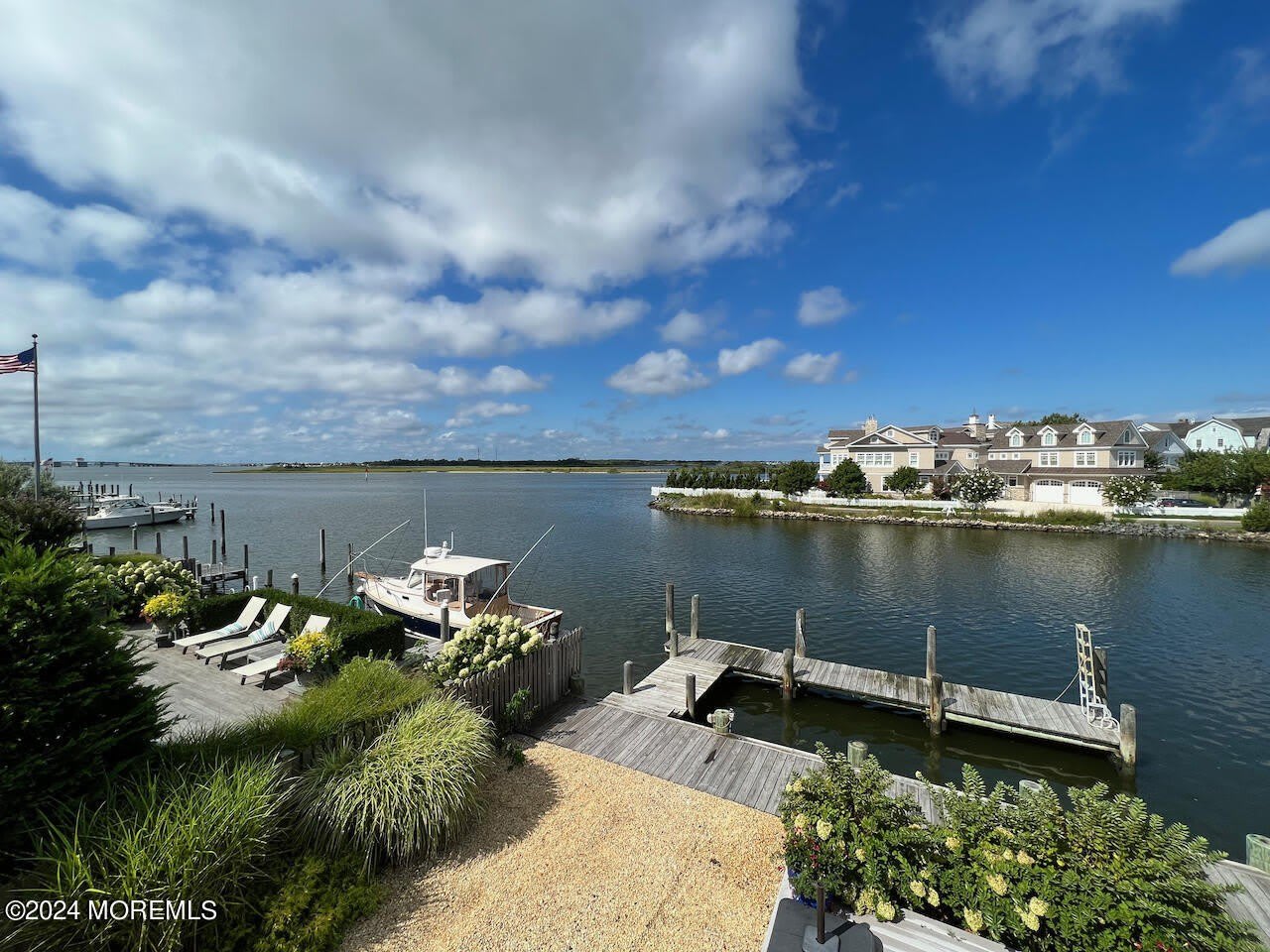 980 Barnegat Lane – photo 2