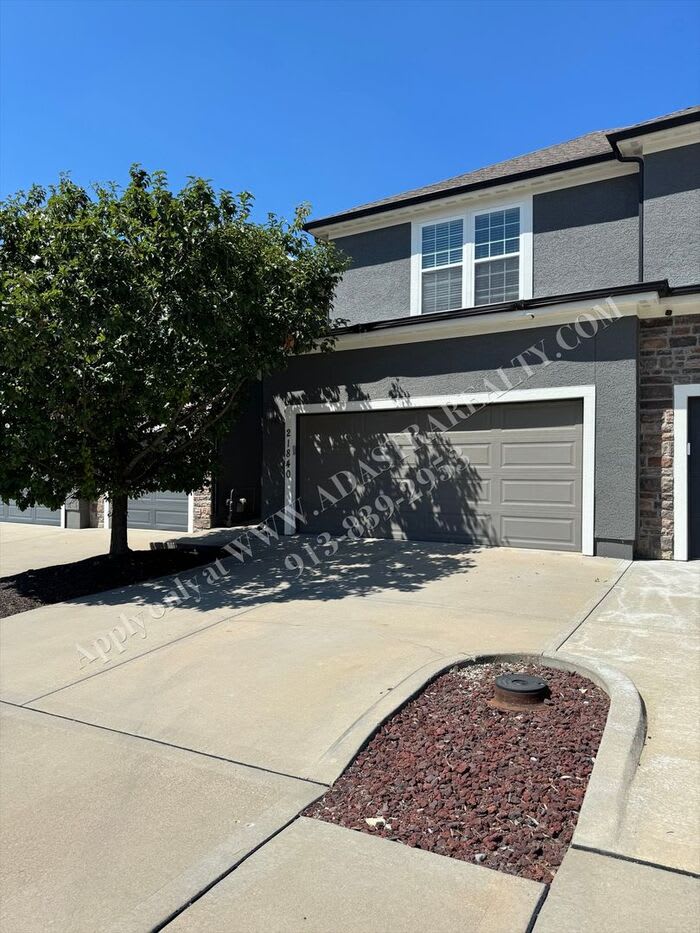 21840 West 123rd Terrace – photo 2