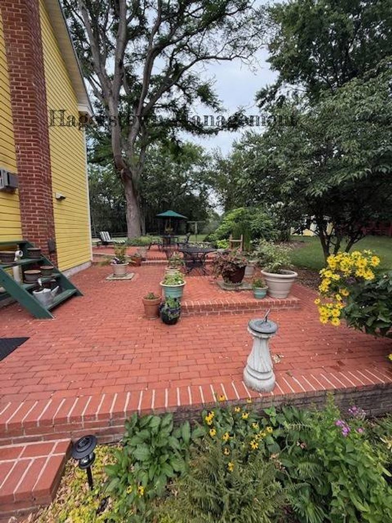 3 Bedroom Home Fully Furnished in Picturesque Appalachian Mountain Setting – photo 3