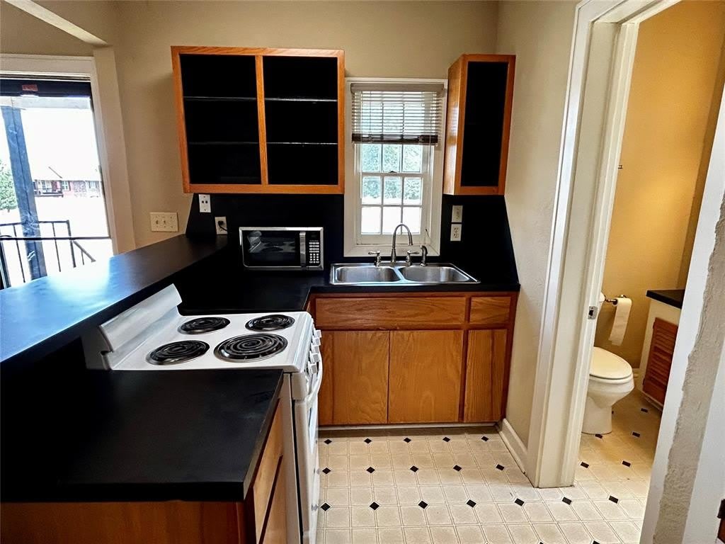 731 S Jenkins Avenue – photo 5