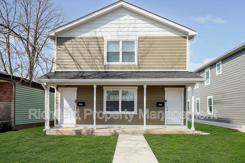 2511 Columbia Avenue – photo 2