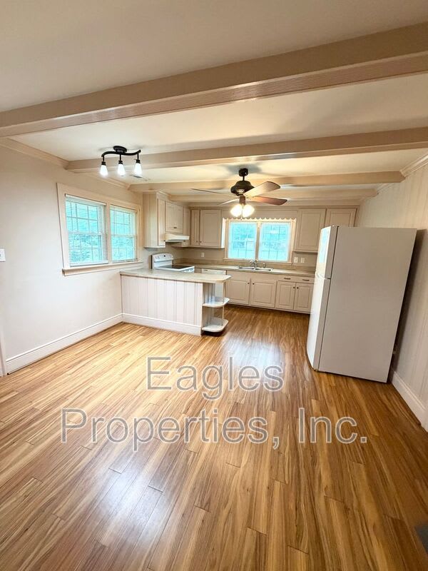1509 HWY 91 N – photo 5