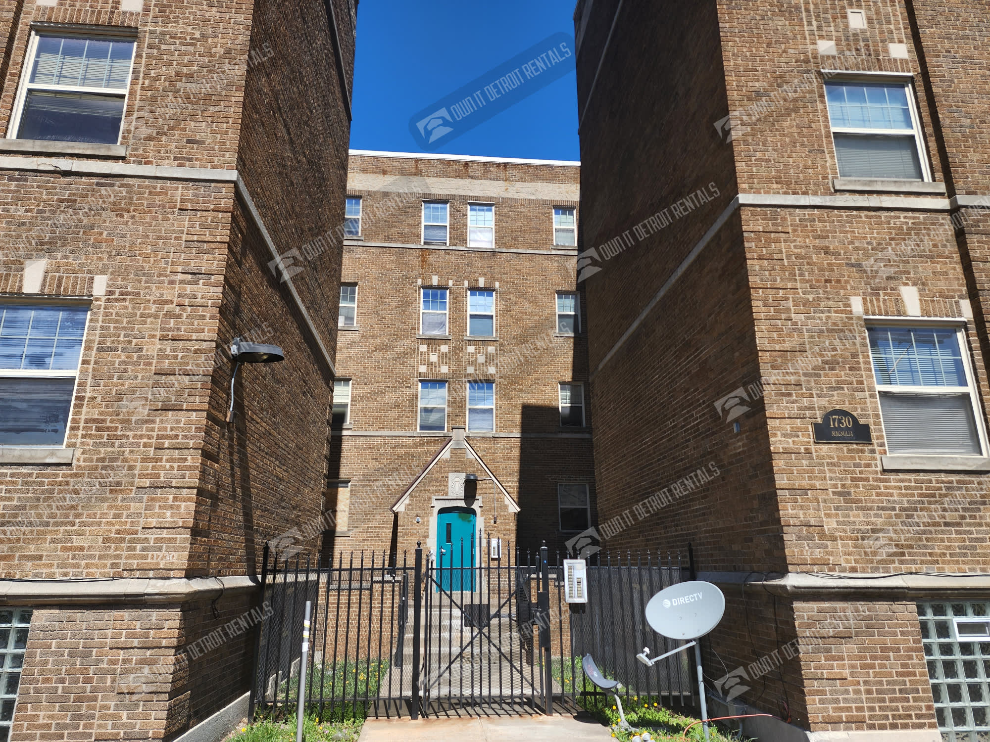 1730 Magnolia St Apt 306 – photo 1