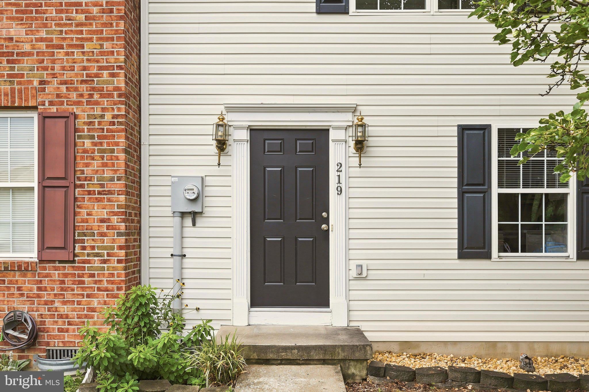 219 SURREY CLUB Lane – photo 3