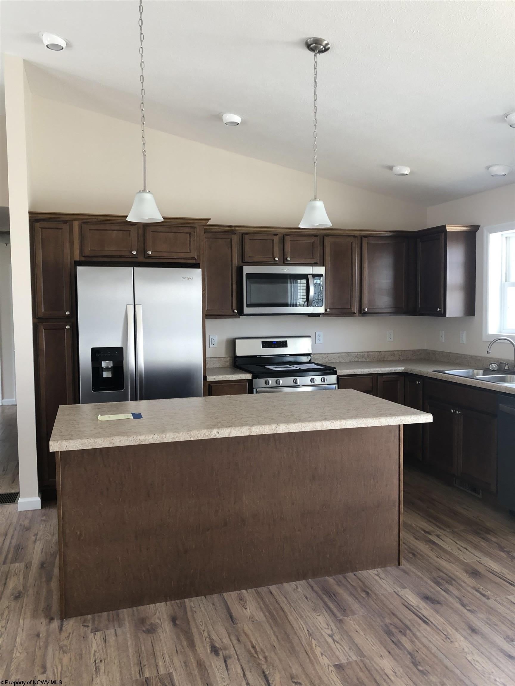 40 Summers Ridge Road – photo 2