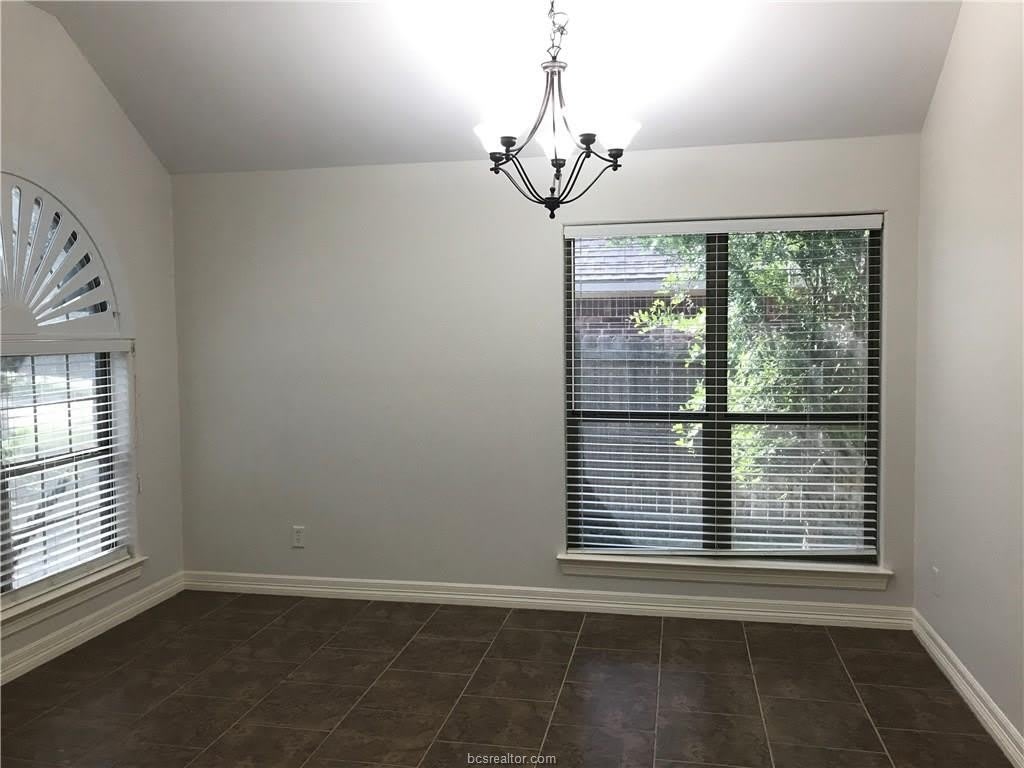 3905 Tournay Lane – photo 5