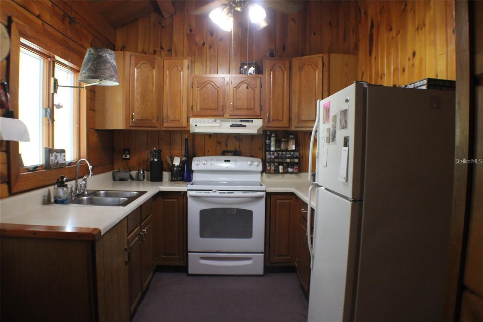 3045 YORKSHIRE Drive – photo 3