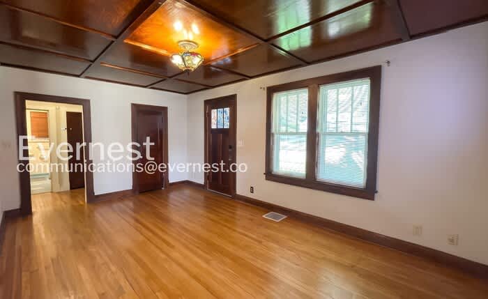 2412 Inga Street – photo 4