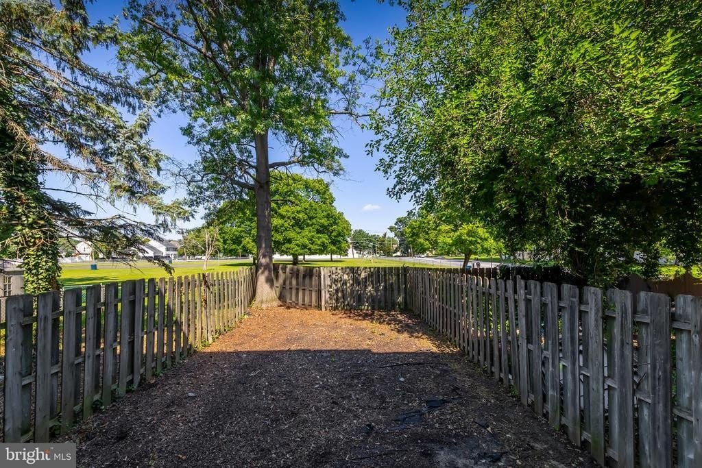 1445 Boxwood Drive – photo 4