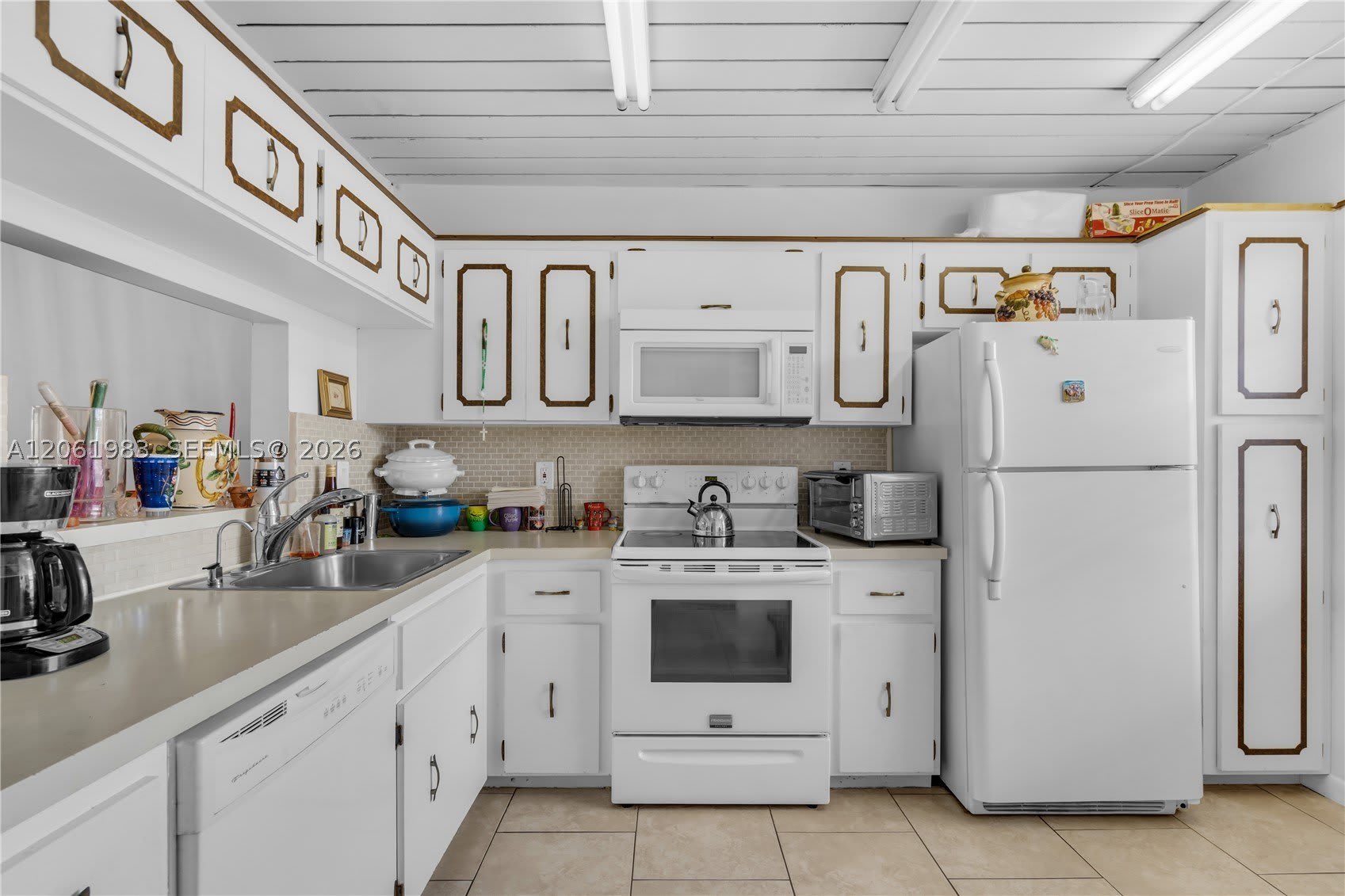 3551 Inverrary Dr – photo 3