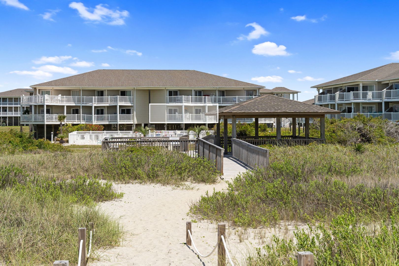 OFF SEASON RENTAL ONLY – photo 4