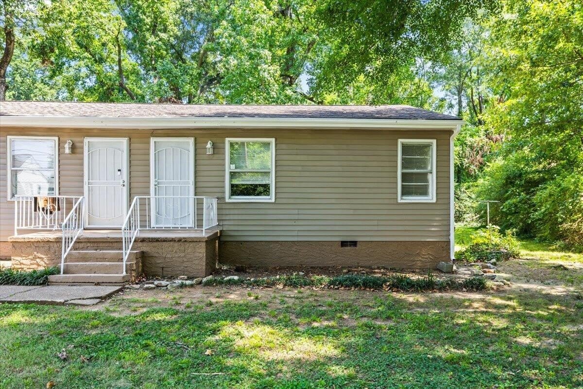 524 S Lovell Avenue – photo 1