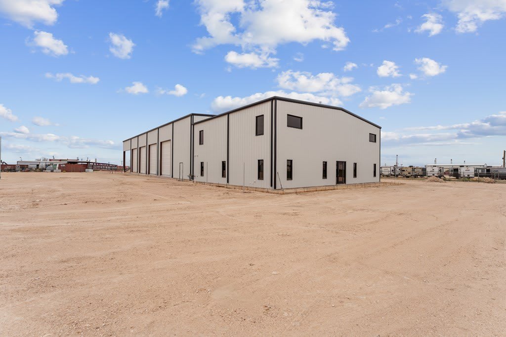 7922 W I-20 – photo 2