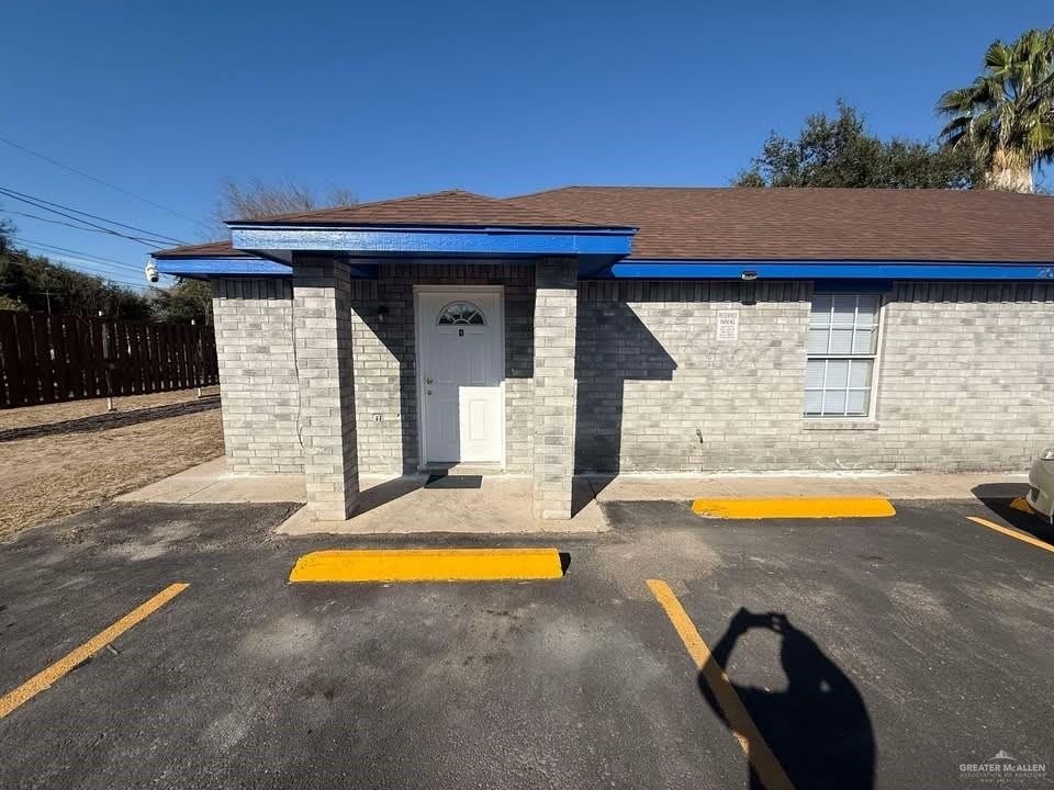 209 N Bluebonnet Street – photo 1