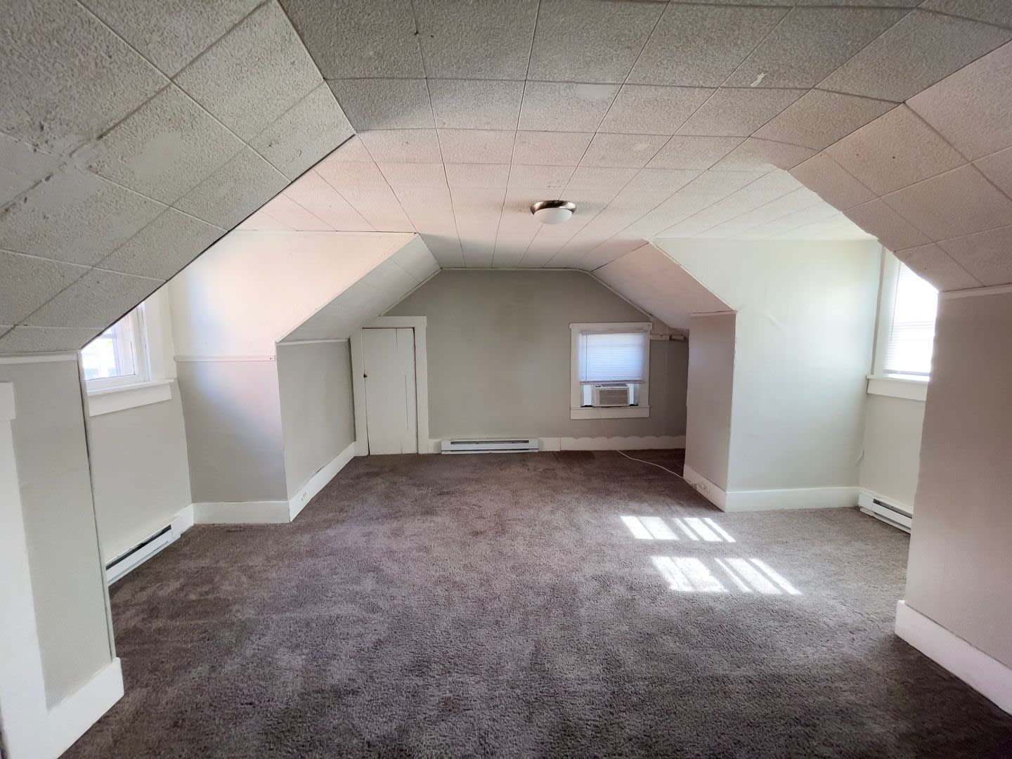 216 N McKinley Ave – photo 4